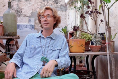 Erlend Øye: A arquitetura do menos